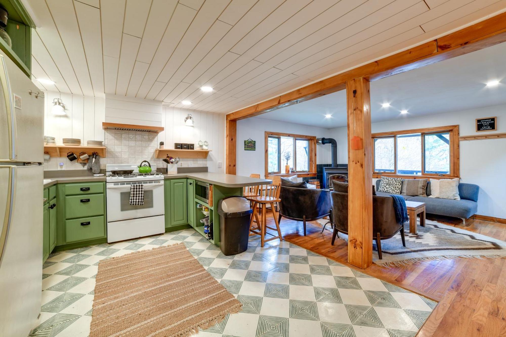 Hilltop Walton Getaway With Picturesque Views! Buitenkant foto